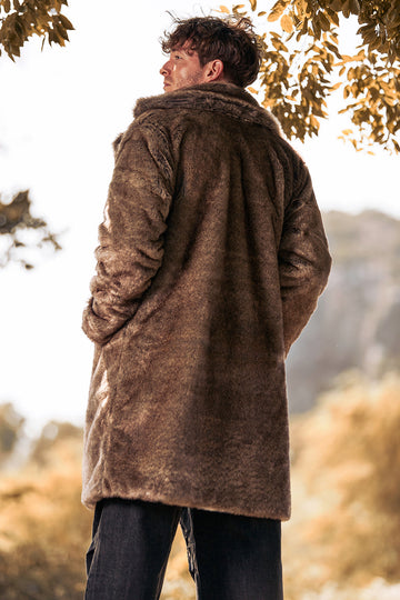 Puszysty karbowany lapel ze sztucznego futra Długi męski płaszcz w kolorze khaki